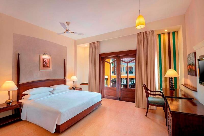 FAMILY ROOM-COUNTRY INN & SUITES BY RADISSON CANDOLIM